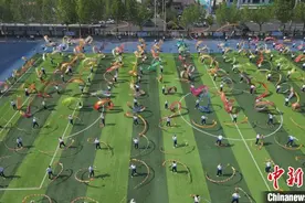 全国29个城市空竹达人齐聚河北衡水竞技图片