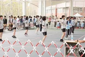 体育中考临近，“神鞋”有助提分？老师提醒：科学训练才是关键！图片