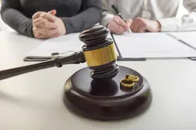 两幼童被汽车清洁动力剂烧成重伤 肇事者获刑两年 检察机关开展司法救助图片