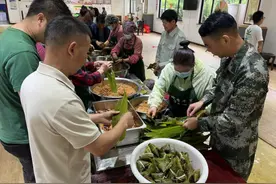 巧手包粽子、做香囊，余杭百丈党群携手“粽”享端午图片