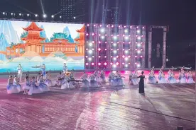 株洲市十九中文艺专场舞动神农湖畔 尽展青春风采图片