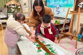萌娃变“树管家” 蔡甸区直属幼儿园春日植树总动员图片
