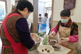 春天的味道，青浦长者食堂青团上线图片