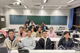 云梦清扬，清华学子回母校云南师大附中赋能学弟学妹图片