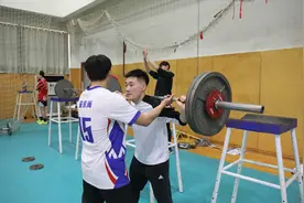 “05”后河南健儿备战全运：激情、专注，春节里冬训砺剑图片