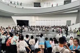 年轻人去临港旅游，不只是为了世界最大室内滑雪场图片