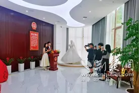 恩施市白果乡：“塘里堂外”有了结婚登记办理点图片