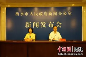 河北衡水推进儿童友好型城市建设 多所学校门前铺设彩色便道砖图片