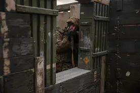 乌军155旅士兵大规模逃亡丑闻曝光后，乌克兰想动员海外侨民图片