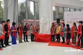 红线女雕像揭幕，开启红线女诞辰100周年系列纪念活动图片