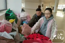 蚌埠一女子坚持12年为玉树留守儿童募集冬衣 爱心队伍还需扩容图片