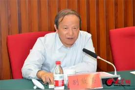 潍坊学院召开发展战略咨询指导会图片