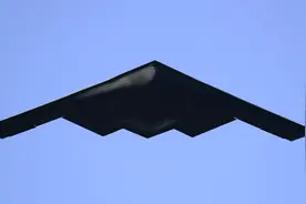 美军首次出动B-2战略轰炸机打击也门胡塞武装图片
