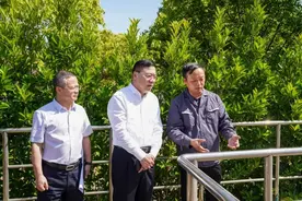 李泽龙赴基层开展工作调研图片