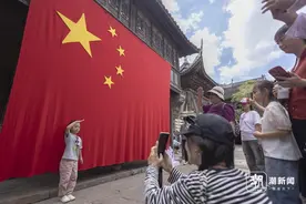 感受水乡风情 嘉兴游人如织图片