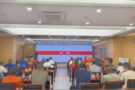 健康小站丨环卫工人高温下如何自救？这场培训干活满满图片