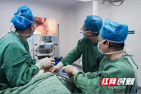 腔镜小切口 解决男性乳腺发育大问题图片