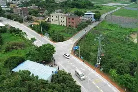 国省道平交路口事故易发，该如何安全通过？图片