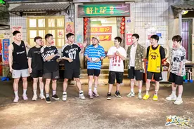 《封神》质子和“再就业男团”一起来长沙打篮球了！是谁心动了我不说图片