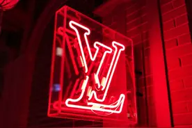 周播•时奢丨LV再度涨价；爱马仕2023年珠宝销售额超10亿欧元图片