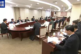 两会同期声丨2025“人工智能+”加速！代表献策规模化应用图片