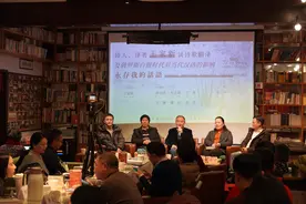 他的诗入选课本，如今带着诗歌译作归来，这场诗歌沙龙嗨到半夜图片