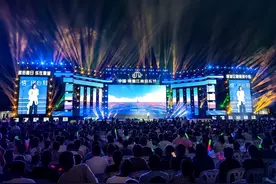 常德江南音乐节十佳歌手名单揭晓 吴碧霞领唱《心中的桃花源》图片