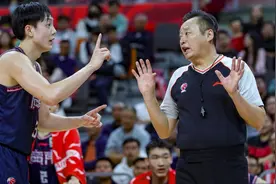 【CBA】胡明轩关键时刻闪光，广东队客场逆转福建队图片