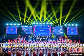 第41届“百合杯”乒乓球联赛陕西开幕 276支队伍1300余名球手参赛图片