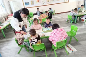 创新课堂，启迪未来：大窑街道中心幼儿园开展教师讲课比赛活动图片