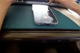 母亲中秋时拨通儿子生前电话，得到号码主人暖心回复：“以后您想儿子了，可以随时打给我”图片