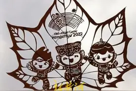 为亚运会加油助威！山东90后小伙叶雕出吉祥物“三小只”图片