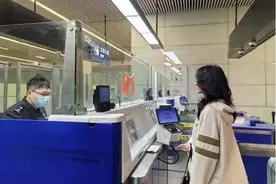 湖南迎首位10天过境免签外籍旅客图片