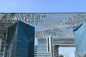 上海松江G60科创云廊1.5公里超级“云顶”初现图片