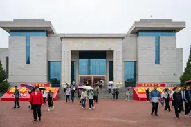 石榴花开 籽籽同心｜探寻红色印记，追寻绿色发展图片