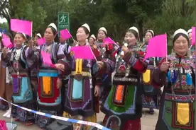 弥勒：赛途氛围感拉满 点燃奔跑者激情图片