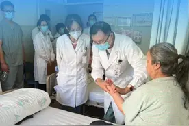 高龄不可怕！陪老年人打好抗癌这一仗图片
