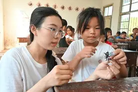 南华学子三下乡：增强防虫意识，守护夏日健康图片