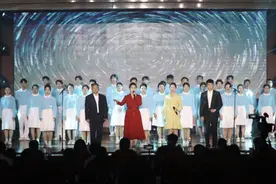 济南市技师学院举行第十九届校园文化艺术节暨庆七一文艺汇演图片