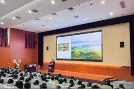 遵义市“千企万岗进百校”引才活动走进兰州图片