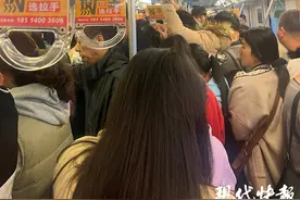清明假期首日，南京地铁客流突破400万人次图片