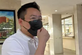 因晒离婚协议泄露大S个人信息被告，汪小菲现身出庭说“为一点家事来”图片
