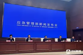截至12日9时，湖南华容团洲垸累计排水2000余万立方米图片