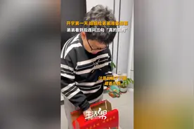 开学第一天 姐姐给弟弟准备惊喜图片