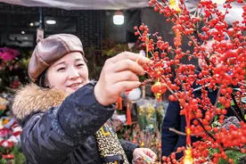 春节临近花市闹图片