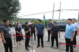 长清区委副书记、区长王士强到平安街道调研农批市场项目征迁工作情况图片