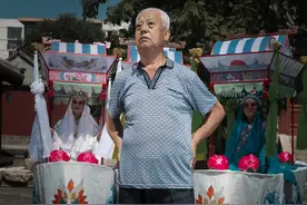 北京文化守护人丨丁石锁：旱船上的“白娘子”图片
