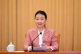宁德时代王红梅：创新驱动、技术引领 推动电池产业高质量发展图片