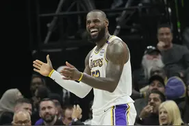 「NBA」詹姆斯超越贾巴尔，登顶常规赛得分上双场次排行榜图片