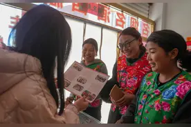 西藏拉萨：“阿佳议事会”助力基层治理 “花大姐”凝聚“她”力量图片